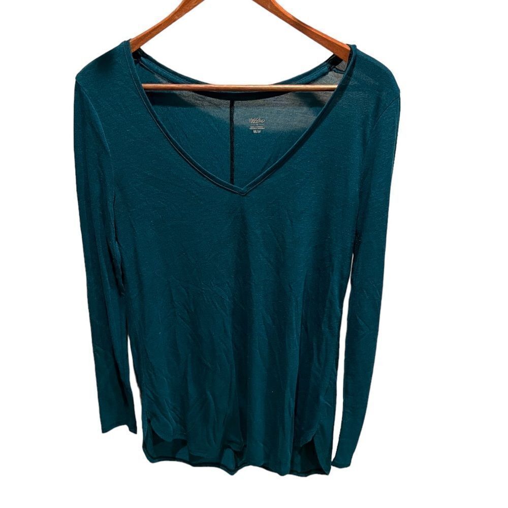 Mossimo long sleeved c-neck light weight teal t-shirt size medium